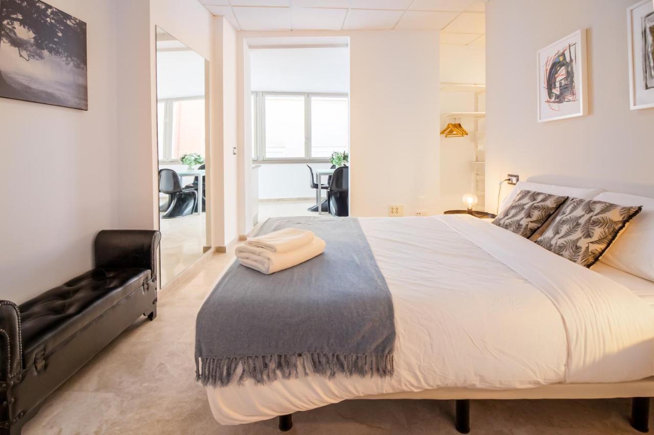 Saenz Suites Gallery By Bossh! Apartments Malaga Zewnętrze zdjęcie